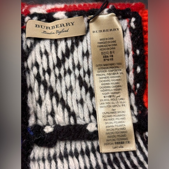BRAND NEW (GREAT GIFT) Burberry Abstract Cashmere Wool Knit Beanie - Picture 10 of 12